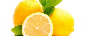 Регулярное употребление лимона, особенно с кожурой, способствует нормализации повышенного АД